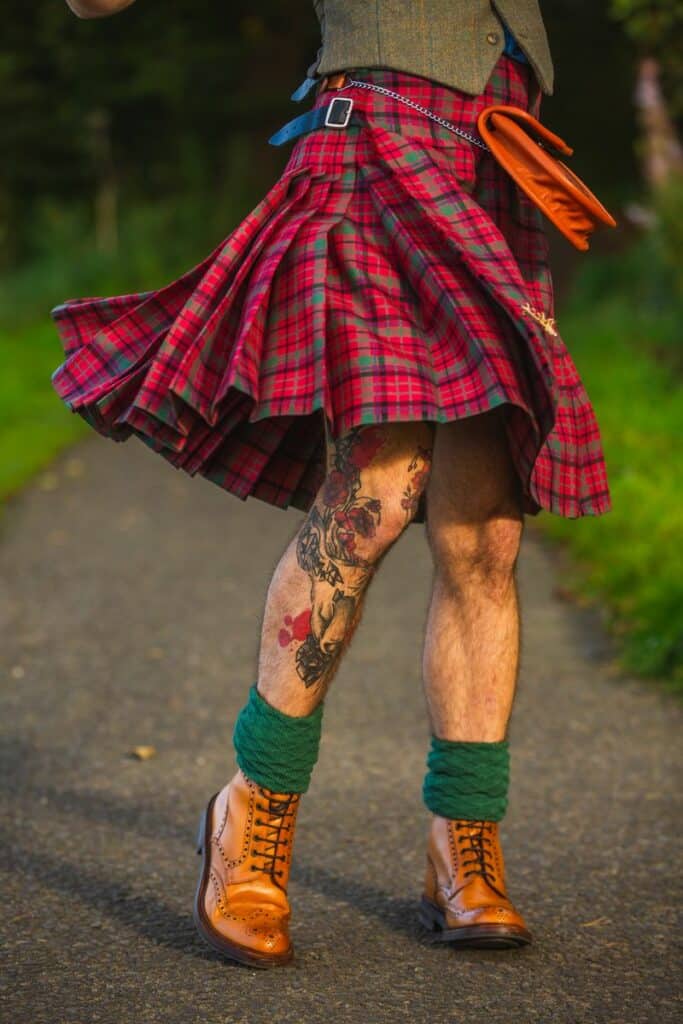 The swing of a handmade kilt !